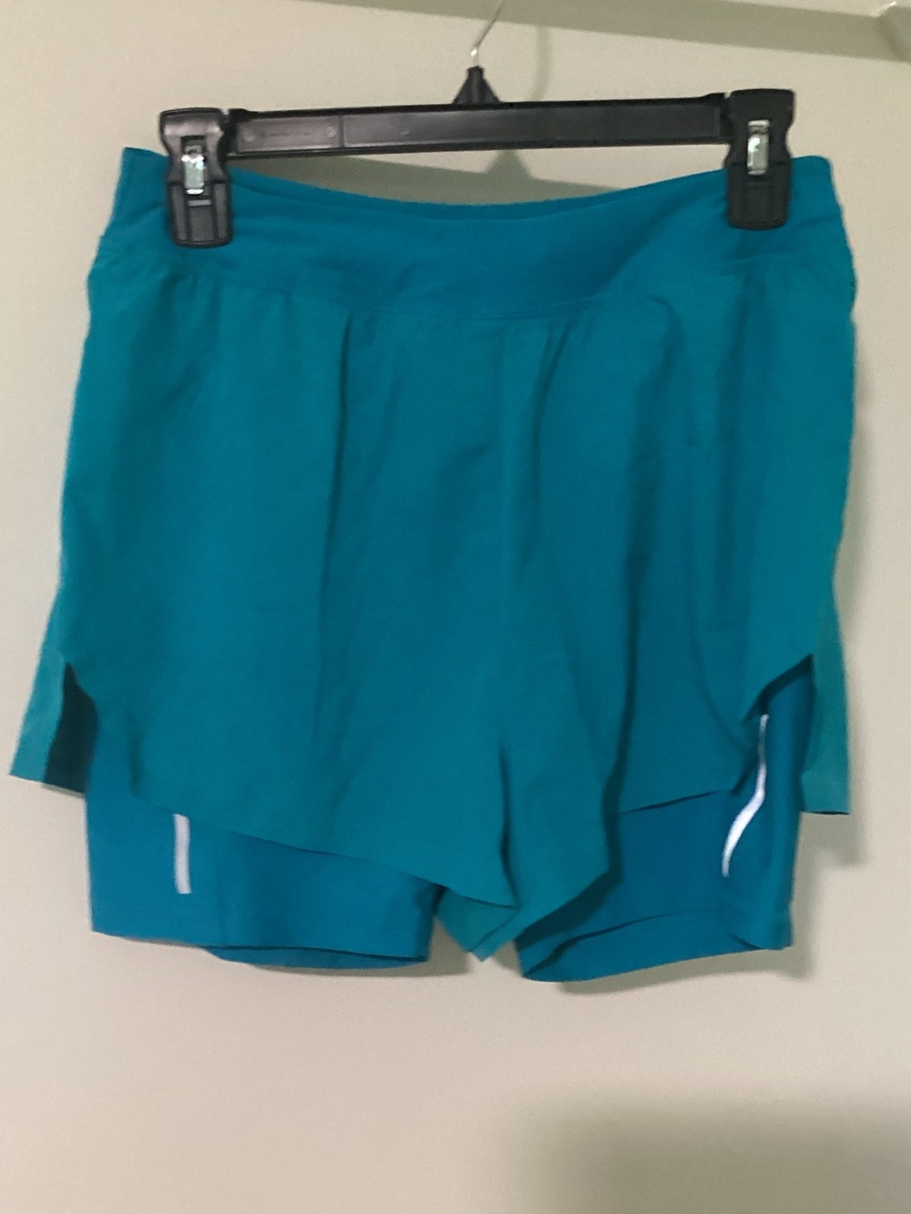 NEW NEVER WORN WITHOUT TAGS Old Navy Teal Layered Active Skort Shorts